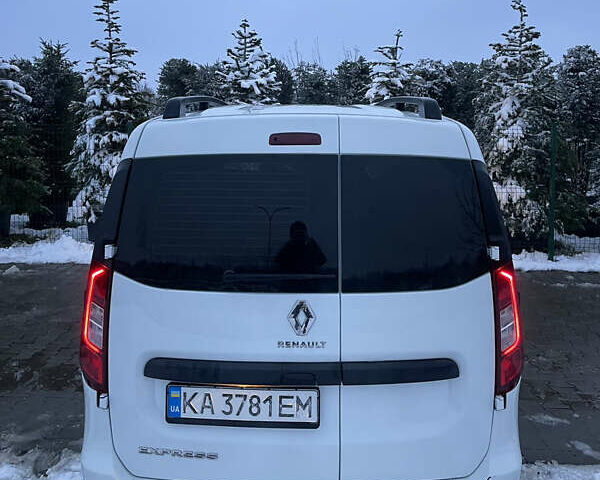 Белый Рено Экспресс, объемом двигателя 1.5 л и пробегом 224 тыс. км за 15799 $, фото 13 на Automoto.ua