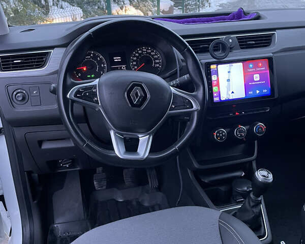 Белый Рено Экспресс, объемом двигателя 1.5 л и пробегом 224 тыс. км за 15799 $, фото 6 на Automoto.ua