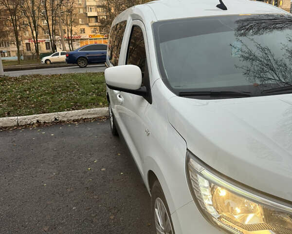 Белый Рено Экспресс, объемом двигателя 1.46 л и пробегом 100 тыс. км за 13500 $, фото 2 на Automoto.ua