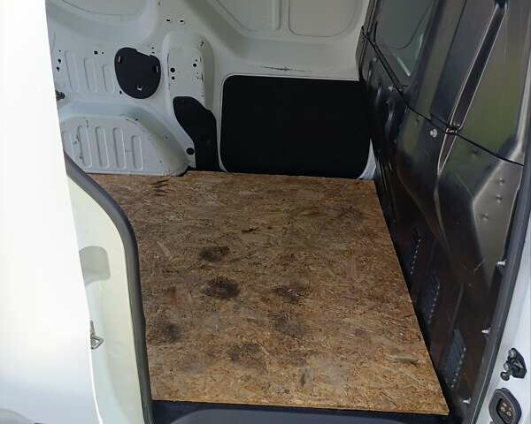 Белый Рено Экспресс, объемом двигателя 1.5 л и пробегом 87 тыс. км за 12999 $, фото 12 на Automoto.ua