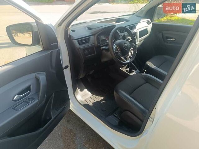 Білий Рено Експрес, об'ємом двигуна 1.46 л та пробігом 86 тис. км за 12600 $, фото 5 на Automoto.ua