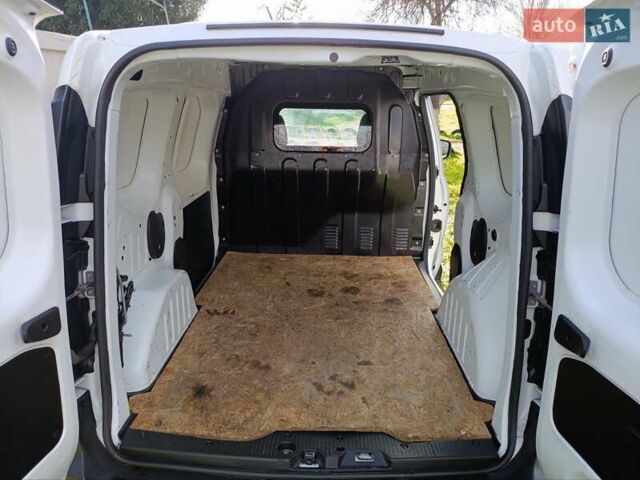 Белый Рено Экспресс, объемом двигателя 1.5 л и пробегом 87 тыс. км за 12999 $, фото 11 на Automoto.ua