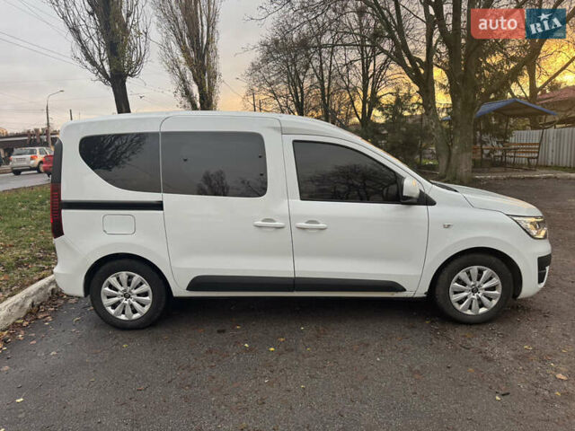 Белый Рено Экспресс, объемом двигателя 1.46 л и пробегом 100 тыс. км за 13500 $, фото 3 на Automoto.ua