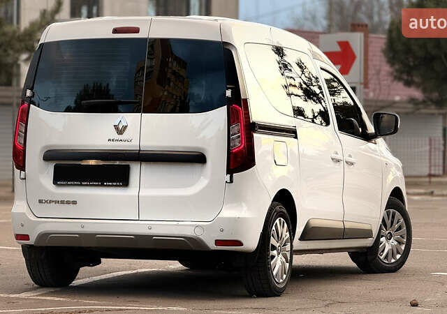 Білий Рено Експрес, об'ємом двигуна 1.46 л та пробігом 75 тис. км за 16000 $, фото 5 на Automoto.ua