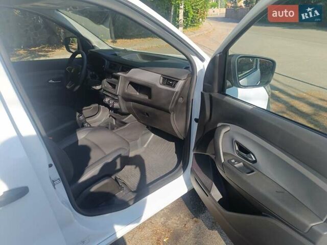 Білий Рено Експрес, об'ємом двигуна 1.46 л та пробігом 86 тис. км за 12600 $, фото 4 на Automoto.ua