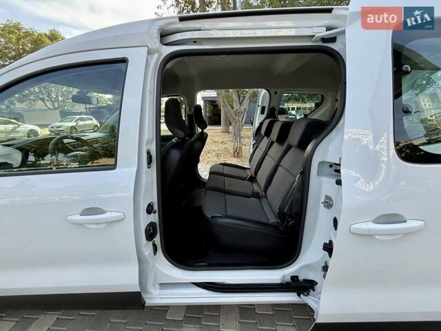 Рено Экспресс 2023 в Одессе на Automoto.ua Белый Рено Экспресс, объемом двигателя 1.46 л и пробегом 57 тыс. км за 9999 $, фото 49 на Automoto.ua