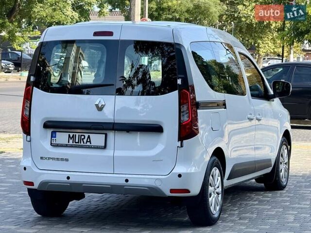 Рено Экспресс 2023 в Одессе на Automoto.ua Белый Рено Экспресс, объемом двигателя 1.46 л и пробегом 57 тыс. км за 9999 $, фото 7 на Automoto.ua