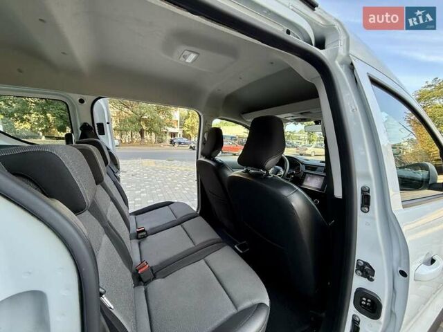 Рено Экспресс 2023 в Одессе на Automoto.ua Белый Рено Экспресс, объемом двигателя 1.46 л и пробегом 57 тыс. км за 9999 $, фото 56 на Automoto.ua