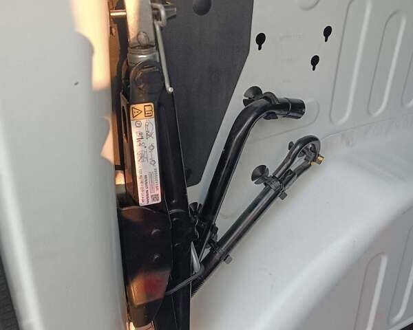 Белый Рено Экспресс, объемом двигателя 1.46 л и пробегом 38 тыс. км за 16500 $, фото 6 на Automoto.ua