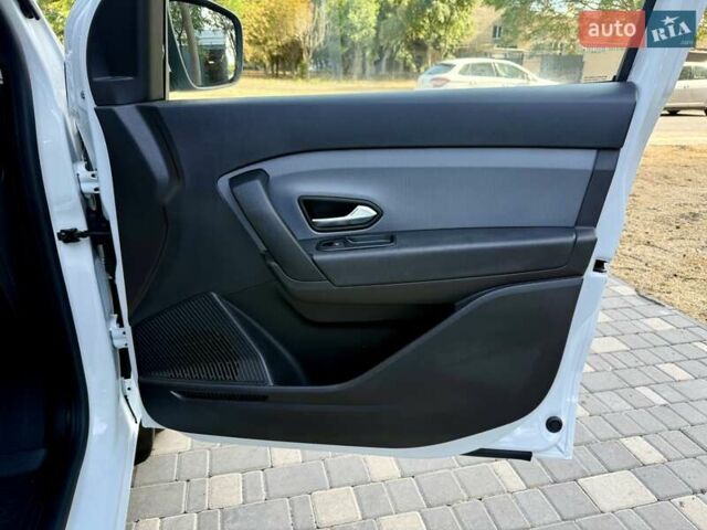 Рено Экспресс 2023 в Одессе на Automoto.ua Белый Рено Экспресс, объемом двигателя 1.46 л и пробегом 57 тыс. км за 9999 $, фото 36 на Automoto.ua