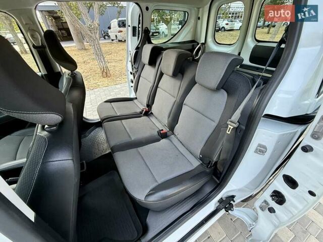 Рено Экспресс 2023 в Одессе на Automoto.ua Белый Рено Экспресс, объемом двигателя 1.46 л и пробегом 57 тыс. км за 9999 $, фото 48 на Automoto.ua