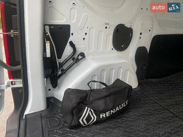 Білий Рено Експрес, об'ємом двигуна 1.46 л та пробігом 59 тис. км за 16700 $, фото 27 на Automoto.ua