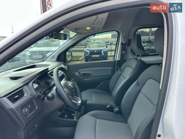 Білий Рено Експрес, об'ємом двигуна 1.46 л та пробігом 65 тис. км за 19300 $, фото 16 на Automoto.ua