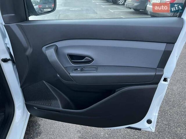 Білий Рено Експрес, об'ємом двигуна 1.46 л та пробігом 5 тис. км за 18499 $, фото 27 на Automoto.ua