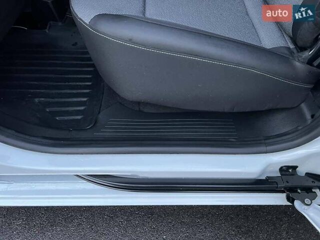 Білий Рено Експрес, об'ємом двигуна 1.46 л та пробігом 5 тис. км за 18499 $, фото 29 на Automoto.ua