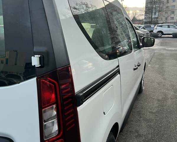 Білий Рено Експрес, об'ємом двигуна 1.46 л та пробігом 5 тис. км за 18499 $, фото 12 на Automoto.ua