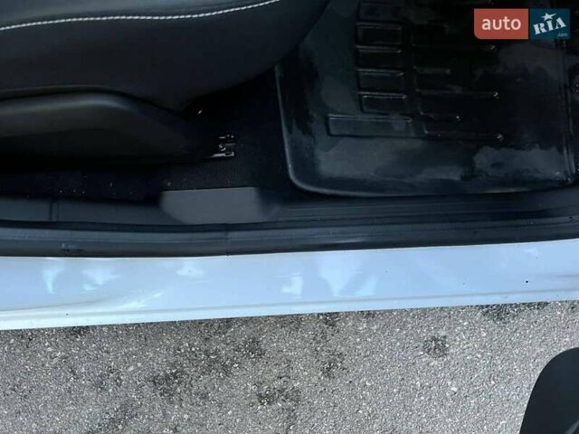 Білий Рено Експрес, об'ємом двигуна 1.46 л та пробігом 5 тис. км за 18499 $, фото 30 на Automoto.ua