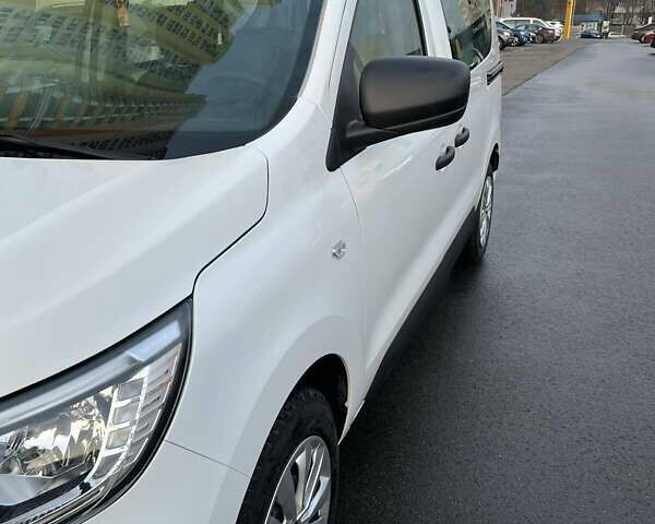 Білий Рено Експрес, об'ємом двигуна 1.46 л та пробігом 5 тис. км за 18499 $, фото 14 на Automoto.ua