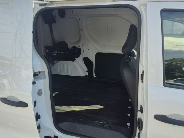 Рено Экспресс 2022 в Днепре (Днепропетровске) на Automoto.ua Белый Рено Экспресс, объемом двигателя 1.5 л и пробегом 51 тыс. км за 16500 $, фото 3 на Automoto.ua