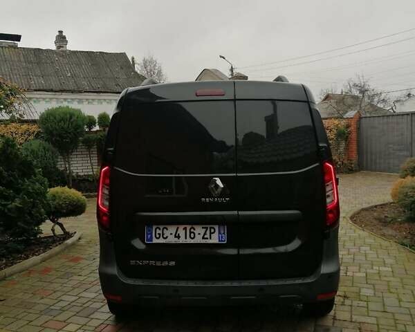 Черный Рено Экспресс, объемом двигателя 1.5 л и пробегом 222 тыс. км за 10300 $, фото 10 на Automoto.ua