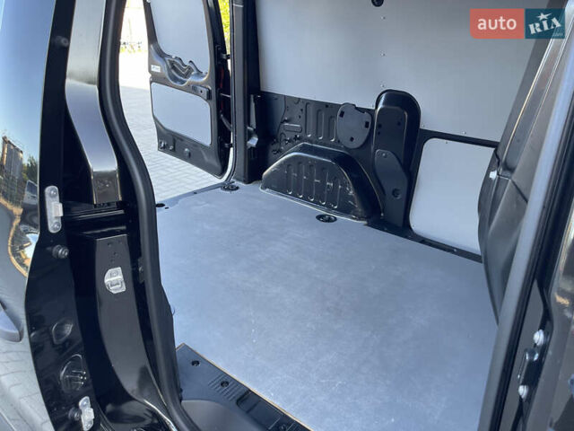 Чорний Рено Експрес, об'ємом двигуна 1.46 л та пробігом 45 тис. км за 14800 $, фото 22 на Automoto.ua