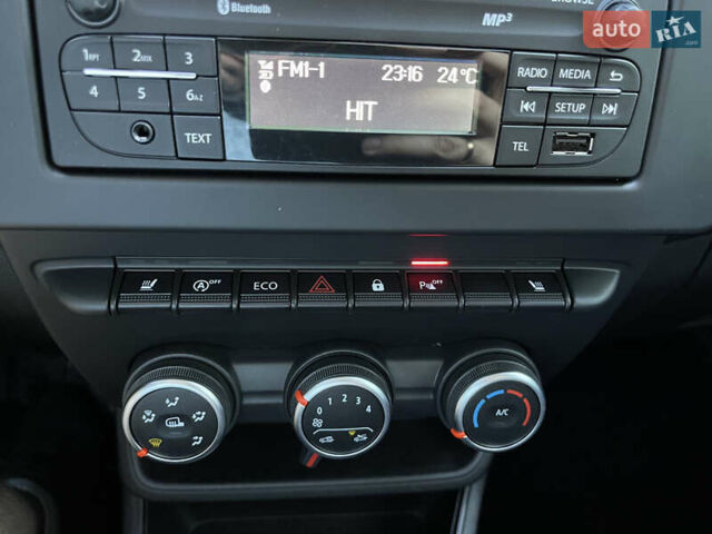 Чорний Рено Експрес, об'ємом двигуна 1.46 л та пробігом 45 тис. км за 14800 $, фото 45 на Automoto.ua