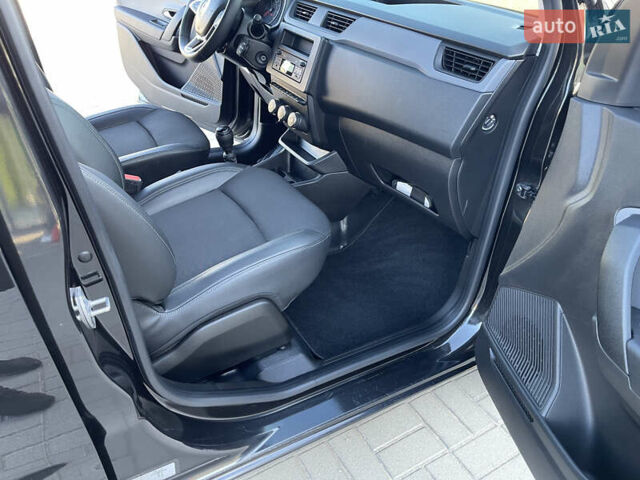 Чорний Рено Експрес, об'ємом двигуна 1.46 л та пробігом 45 тис. км за 14800 $, фото 32 на Automoto.ua