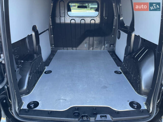 Чорний Рено Експрес, об'ємом двигуна 1.46 л та пробігом 45 тис. км за 14800 $, фото 25 на Automoto.ua