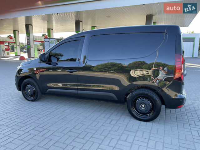 Чорний Рено Експрес, об'ємом двигуна 1.46 л та пробігом 45 тис. км за 14800 $, фото 13 на Automoto.ua