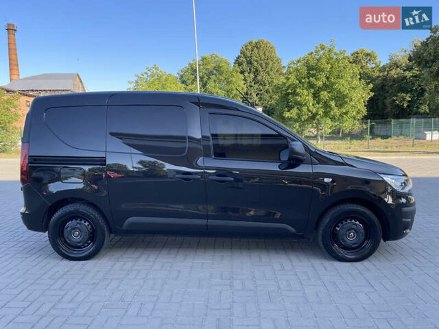 Чорний Рено Експрес, об'ємом двигуна 1.46 л та пробігом 45 тис. км за 14800 $, фото 7 на Automoto.ua