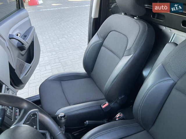 Чорний Рено Експрес, об'ємом двигуна 1.46 л та пробігом 45 тис. км за 14800 $, фото 31 на Automoto.ua