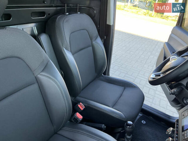 Чорний Рено Експрес, об'ємом двигуна 1.46 л та пробігом 45 тис. км за 14800 $, фото 34 на Automoto.ua