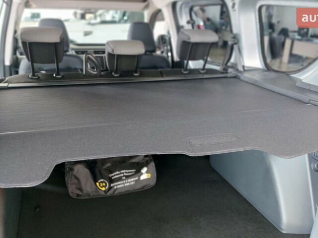 Рено Экспресс 2025 в Ровно на Automoto.ua Рено Экспресс, объемом двигателя 1.46 л и пробегом 0 тыс. км за 26388 $, фото 12 на Automoto.ua