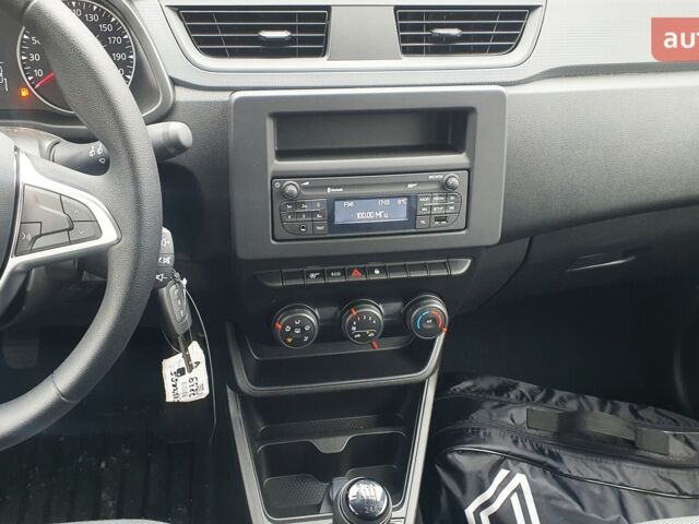 купить новое авто Рено Экспресс 2025 года от официального дилера Автоцентр AUTO.RIA Рено фото