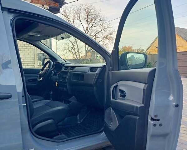 Серый Рено Экспресс, объемом двигателя 1.46 л и пробегом 33 тыс. км за 21000 $, фото 7 на Automoto.ua