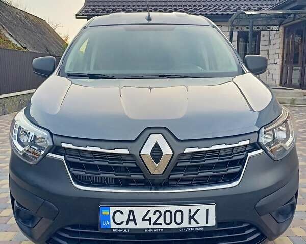 Серый Рено Экспресс, объемом двигателя 1.46 л и пробегом 33 тыс. км за 21000 $, фото 1 на Automoto.ua