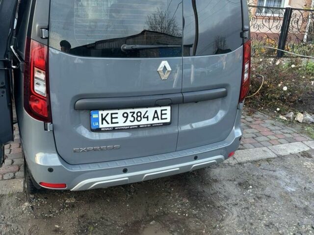 Серый Рено Экспресс, объемом двигателя 1.5 л и пробегом 12 тыс. км за 24000 $, фото 4 на Automoto.ua