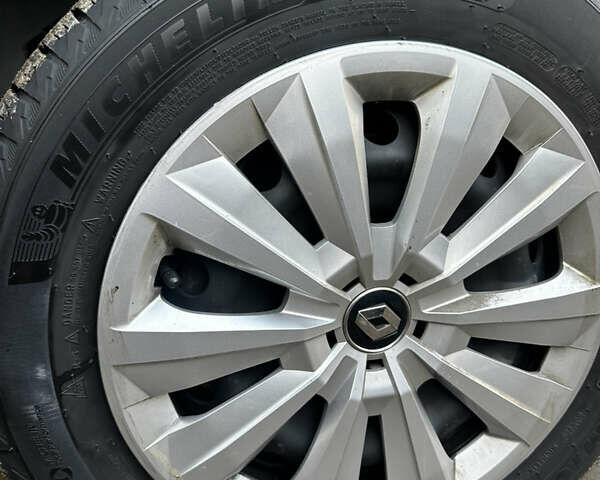 Серый Рено Экспресс, объемом двигателя 1.46 л и пробегом 148 тыс. км за 12200 $, фото 23 на Automoto.ua