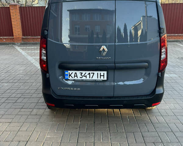 Серый Рено Экспресс, объемом двигателя 1.6 л и пробегом 80 тыс. км за 15499 $, фото 6 на Automoto.ua
