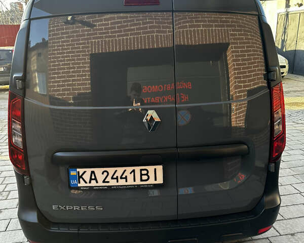 Серый Рено Экспресс, объемом двигателя 1.46 л и пробегом 148 тыс. км за 12200 $, фото 3 на Automoto.ua