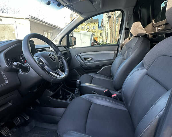 Серый Рено Экспресс, объемом двигателя 1.46 л и пробегом 148 тыс. км за 12200 $, фото 13 на Automoto.ua