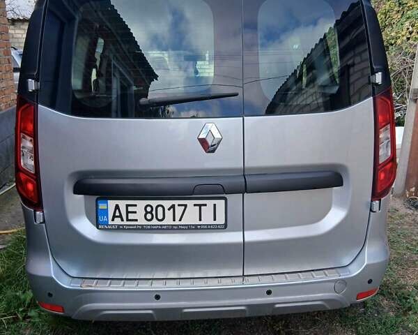 Серый Рено Экспресс, объемом двигателя 1.6 л и пробегом 14 тыс. км за 18000 $, фото 2 на Automoto.ua