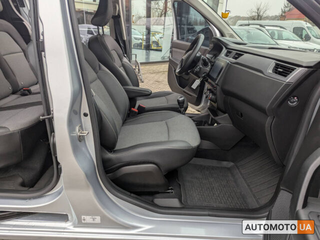 Серый Рено Экспресс, объемом двигателя 1.5 л и пробегом 14 тыс. км за 20190 $, фото 14 на Automoto.ua