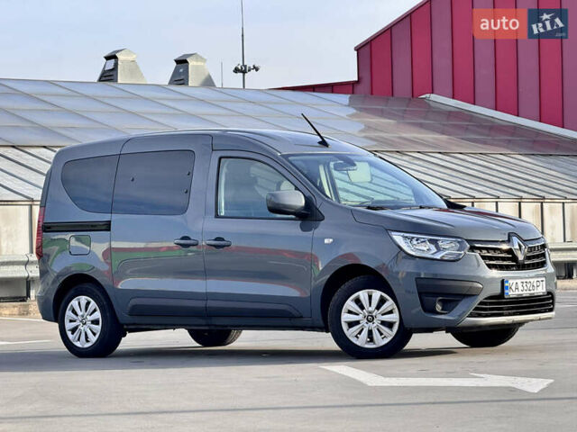 Серый Рено Экспресс, объемом двигателя 1.46 л и пробегом 28 тыс. км за 18999 $, фото 2 на Automoto.ua
