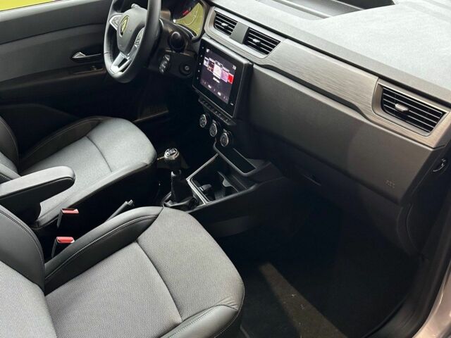 Серый Рено Экспресс, объемом двигателя 0 л и пробегом 0 тыс. км за 26162 $, фото 5 на Automoto.ua