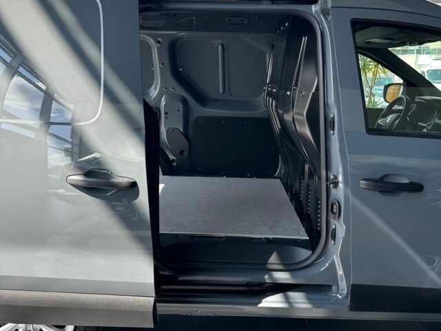 Серый Рено Экспресс, объемом двигателя 0 л и пробегом 0 тыс. км за 22204 $, фото 17 на Automoto.ua