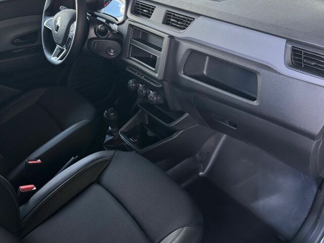 Серый Рено Экспресс, объемом двигателя 0 л и пробегом 0 тыс. км за 22204 $, фото 6 на Automoto.ua