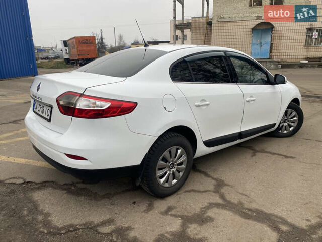 Белый Рено Флюенс, объемом двигателя 1.46 л и пробегом 295 тыс. км за 5600 $, фото 4 на Automoto.ua