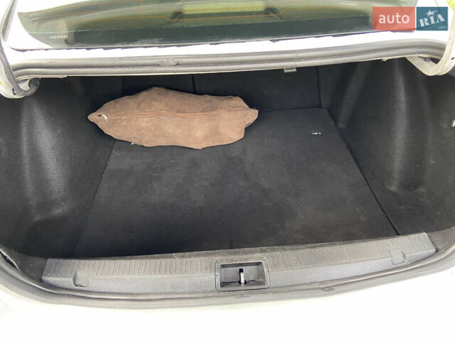 Белый Рено Флюенс, объемом двигателя 1.46 л и пробегом 292 тыс. км за 5350 $, фото 20 на Automoto.ua