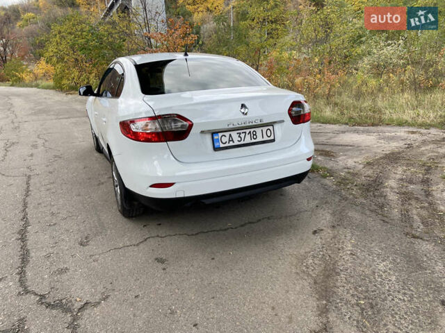 Белый Рено Флюенс, объемом двигателя 1.5 л и пробегом 290 тыс. км за 5400 $, фото 2 на Automoto.ua